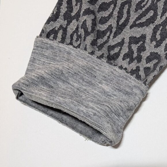 Soft Surroundings Hooded Sweater Womens Medium Leopard Print Cozy Layer Jacket - Picture 9 of 9